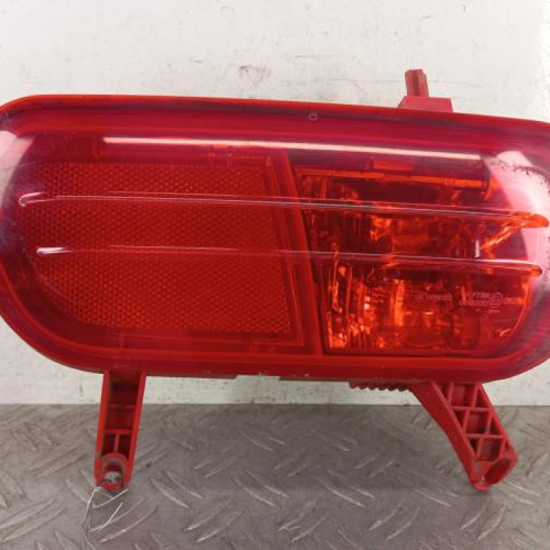 Feu de pare choc arriere gauche PEUGEOT 5008 1