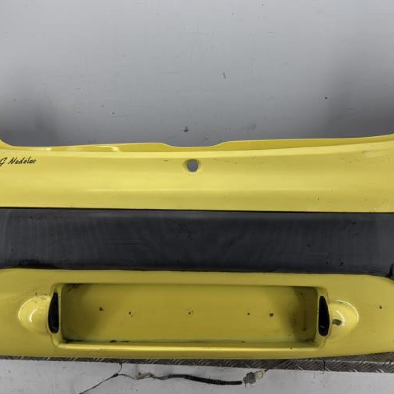 Pare choc arriere PEUGEOT 107