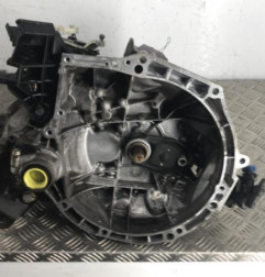 Boite de vitesses PEUGEOT 208 1 Photo n°1