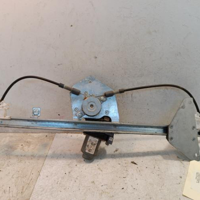 Leve vitre electrique avant gauche CITROEN C4 2