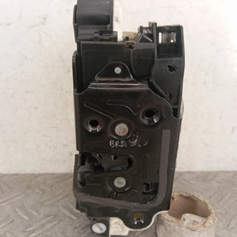 Serrure arriere gauche VOLKSWAGEN POLO 5