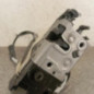 Serrure avant droit PEUGEOT 208 1