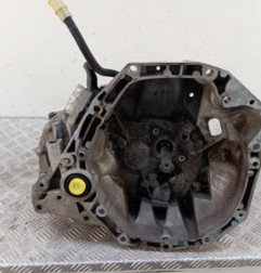 Boite de vitesses RENAULT CLIO 4 Photo n°1