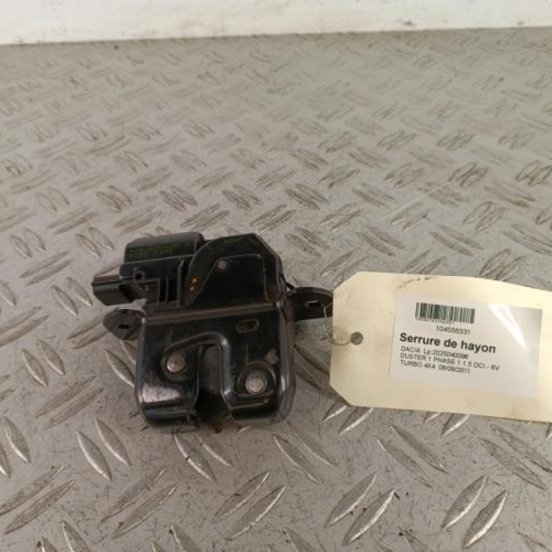 Serrure de hayon DACIA DUSTER 1 Serrure de hayon DACIA DUSTER 1