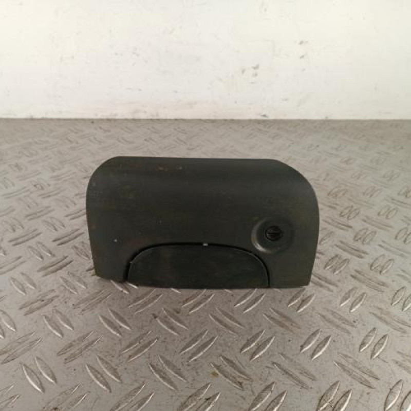 Poignee porte coffre gauche RENAULT KANGOO 1
