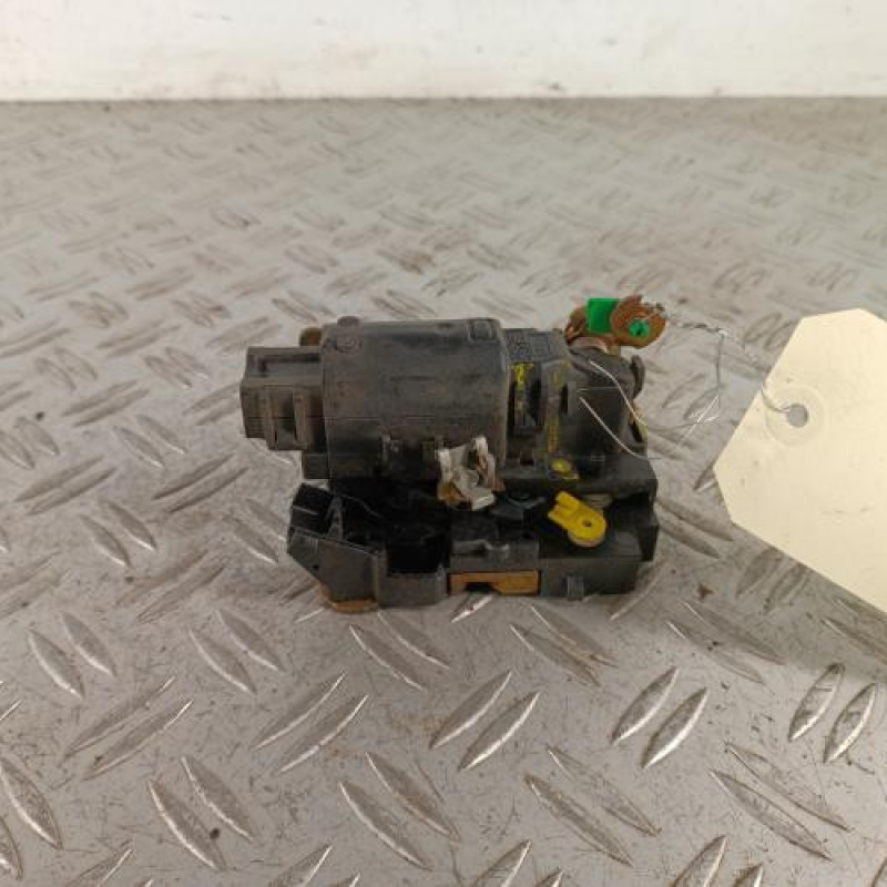 Serrure avant gauche RENAULT KANGOO 1