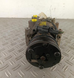 Compresseur clim FORD FIESTA 5 Photo n°3