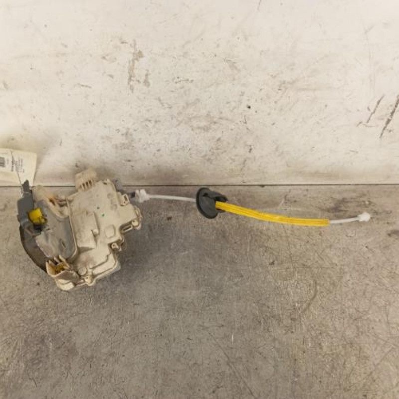 Serrure avant gauche AUDI A3 2 Serrure avant gauche AUDI A3 2