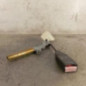 Attache ceinture avant droit RENAULT CLIO 2