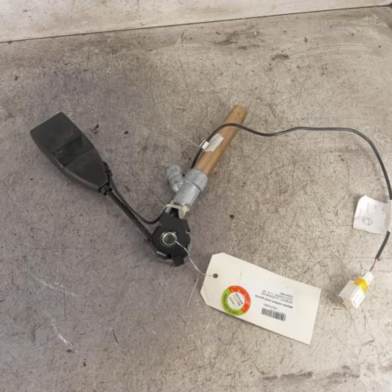 Attache ceinture avant gauche RENAULT CLIO 2