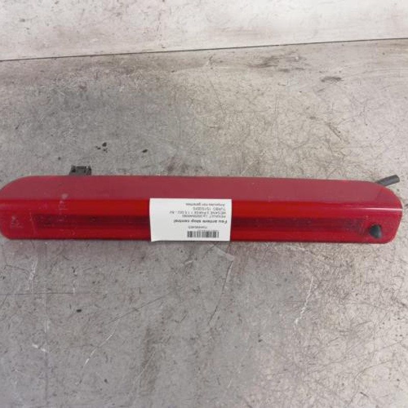 Feu arriere stop central RENAULT MEGANE 3 Feu arriere stop central RENAULT MEGANE 3