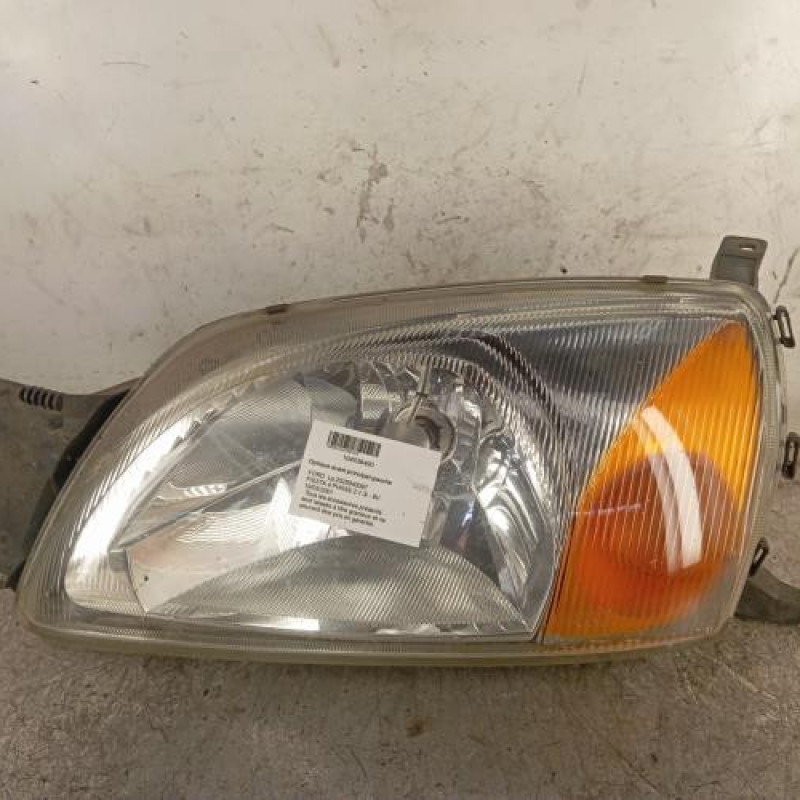 Optique avant principal gauche (feux)(phare) FORD FIESTA 4