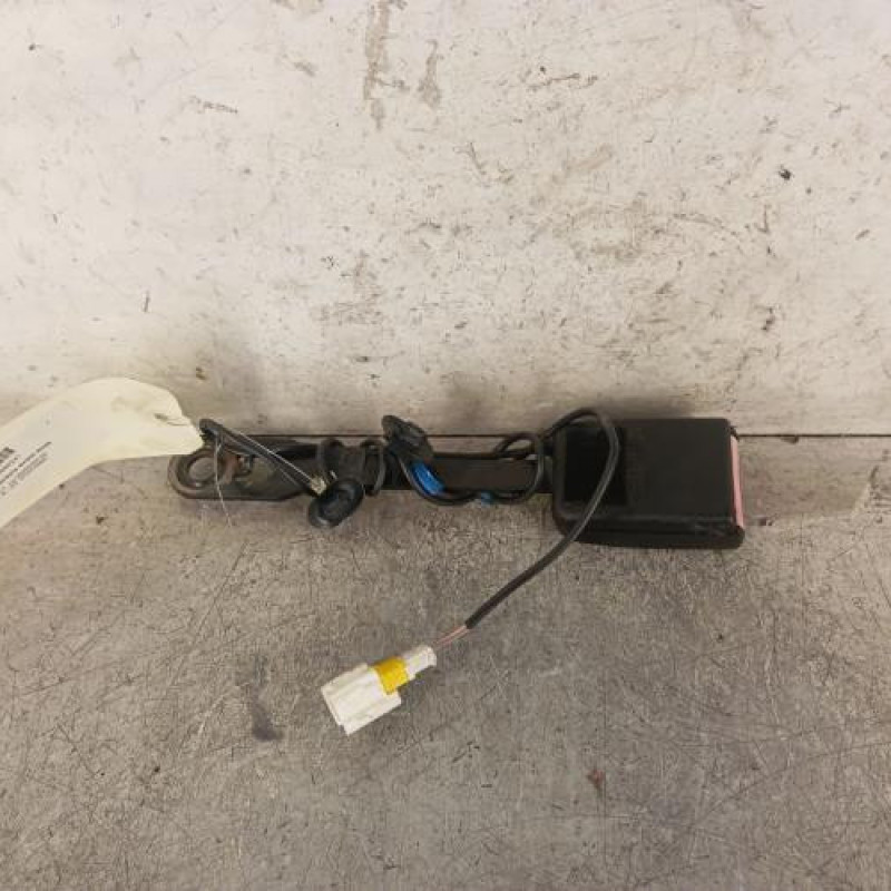 Attache ceinture avant droit PEUGEOT 1007