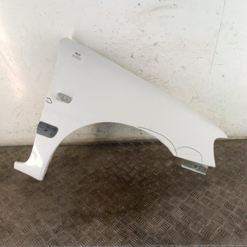 Aile avant droit PEUGEOT 106