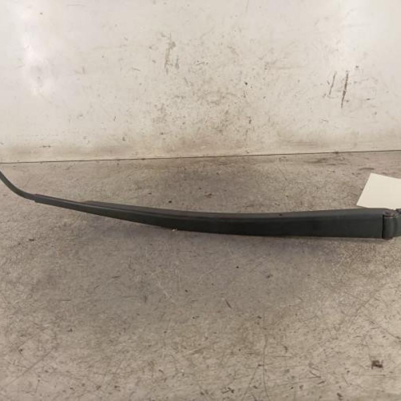 Bras essuie glace avant droit TOYOTA RAV4 3