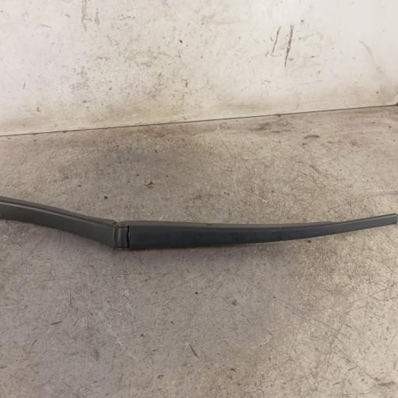 Bras essuie glace avant gauche TOYOTA RAV4 3 Bras essuie glace avant gauche TOYOTA RAV4 3