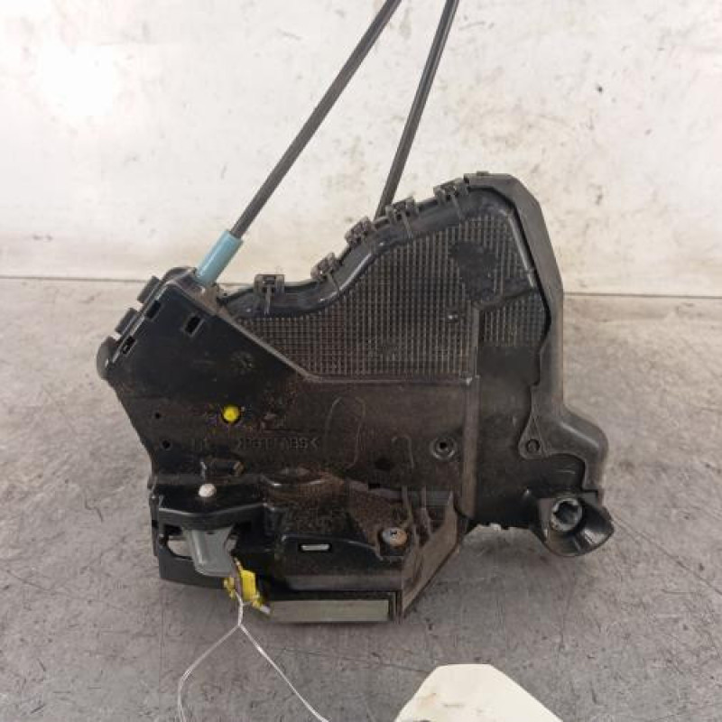 Serrure avant gauche TOYOTA RAV4 3 Serrure avant gauche TOYOTA RAV4 3