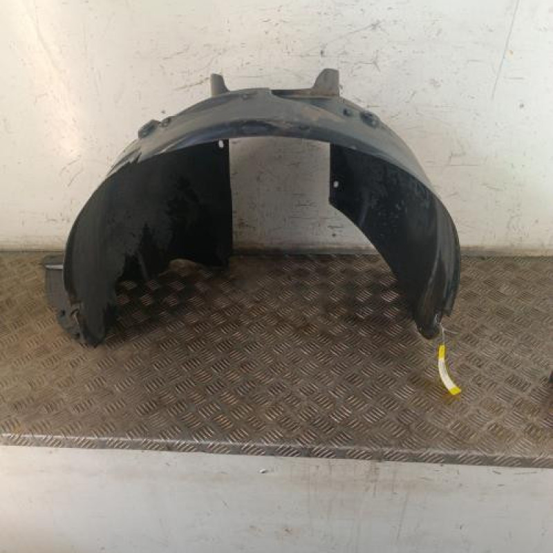 Pare boue avant gauche CITROEN C4 CACTUS Pare boue avant gauche CITROEN C4 CACTUS