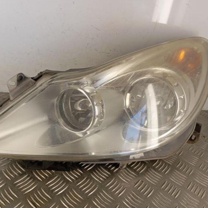 Optique avant principal gauche (feux)(phare) OPEL CORSA D