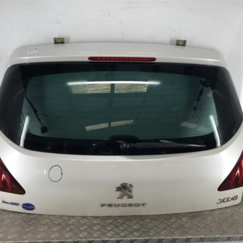 Malle/Hayon arriere PEUGEOT 3008 1