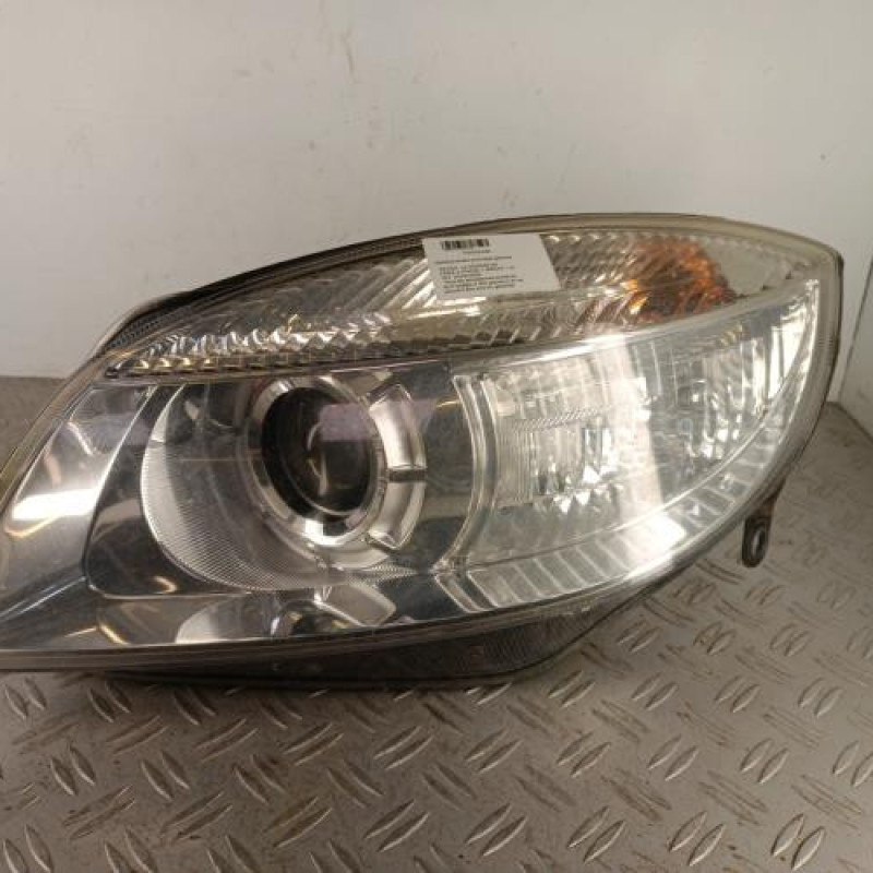 Optique avant principal gauche (feux)(phare) SKODA FABIA 2