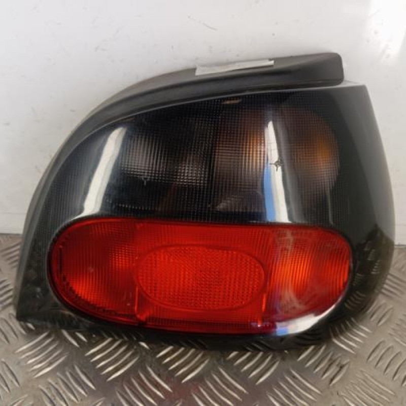 Feu arriere principal droit (feux) RENAULT MEGANE 1