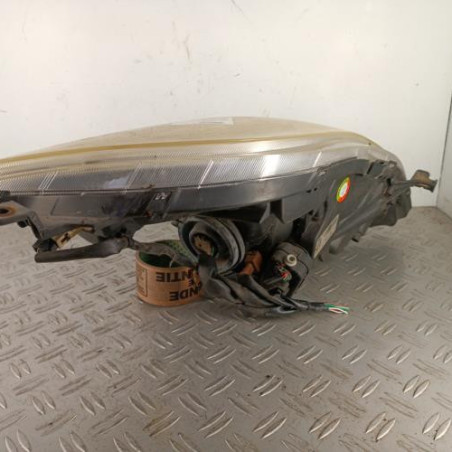 Optique avant principal gauche (feux)(phare) TOYOTA YARIS 2