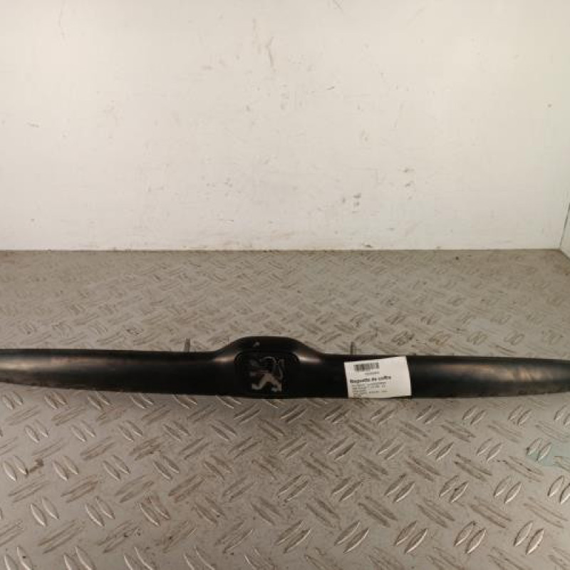 Baguette de coffre PEUGEOT 206