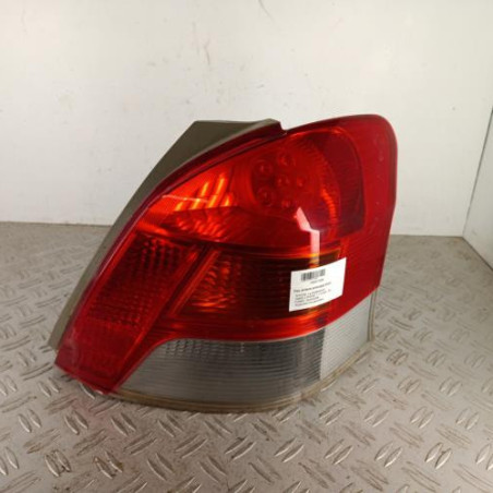 Feu arriere principal droit (feux) TOYOTA YARIS 2 Photo n°1