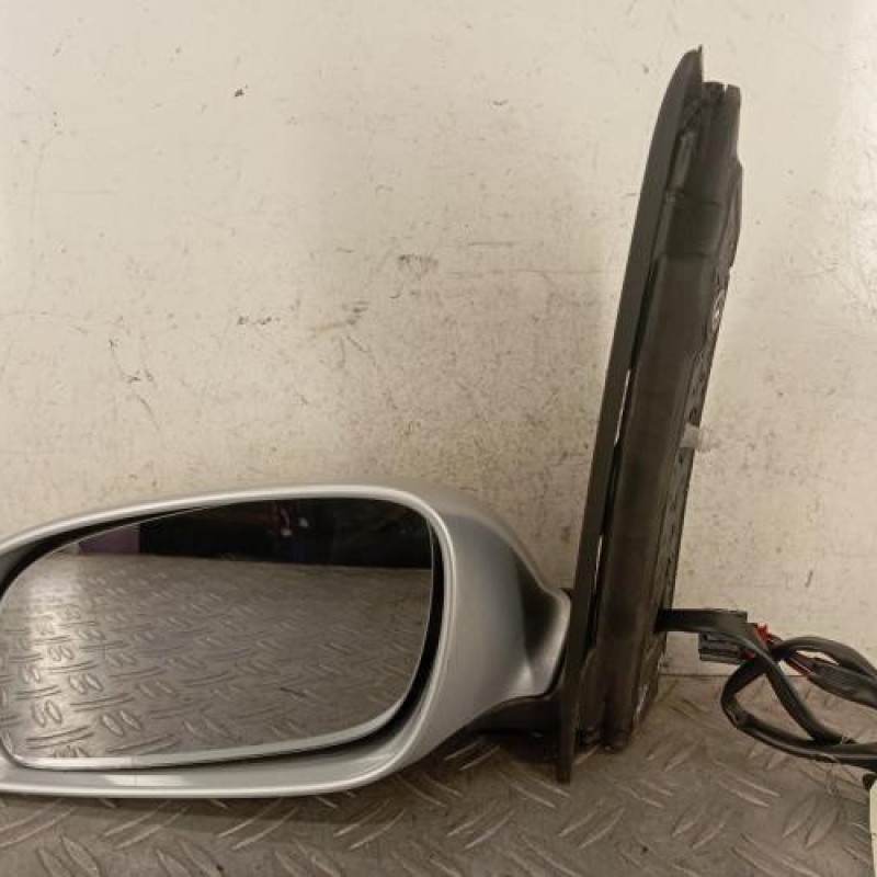 Retroviseur gauche VOLKSWAGEN TOURAN 1
