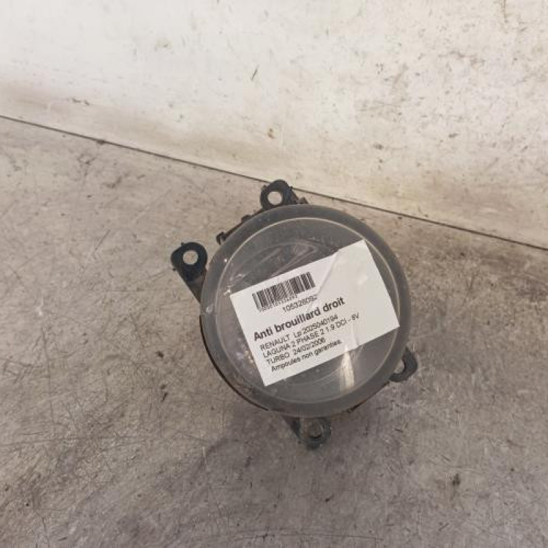 Anti brouillard droit (feux) RENAULT LAGUNA 2 Anti brouillard droit (feux) RENAULT LAGUNA 2