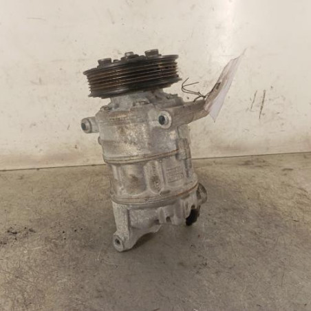 Compresseur clim VOLKSWAGEN PASSAT 7