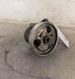 Pompe de direction RENAULT CLIO 2 Photo n°1