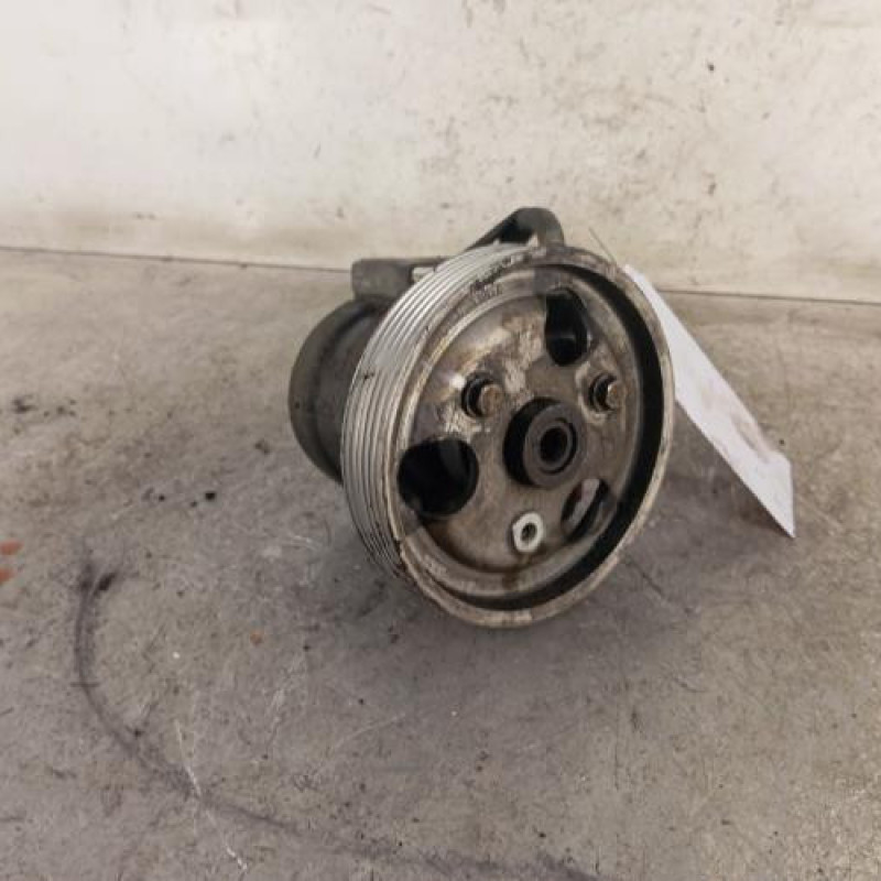 Pompe de direction RENAULT CLIO 2 Pompe de direction RENAULT CLIO 2