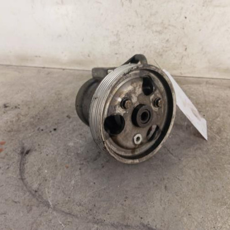 Pompe de direction RENAULT CLIO 2 Photo n°1