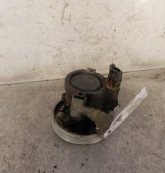 Pompe de direction RENAULT CLIO 2
