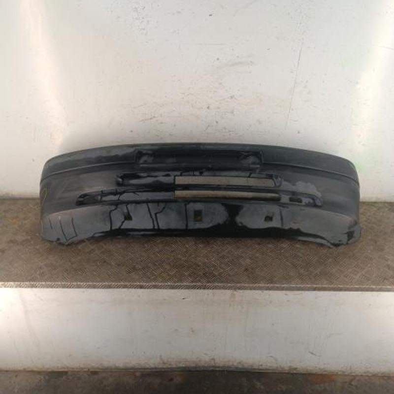 Pare choc avant PEUGEOT 106