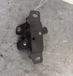 Serrure de hayon PEUGEOT 106