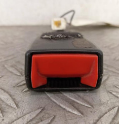 Attache ceinture avant droit PEUGEOT 5008 1 Photo n°3