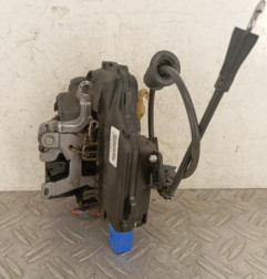 Serrure avant droit VOLKSWAGEN POLO 4