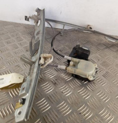 Leve vitre electrique avant droit RENAULT MEGANE 2 Photo n°1