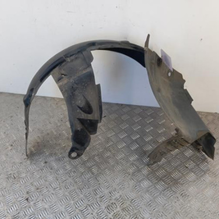 Pare boue avant gauche RENAULT CLIO 2