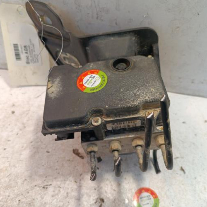 Bloc ABS (freins anti-blocage) OPEL CORSA D