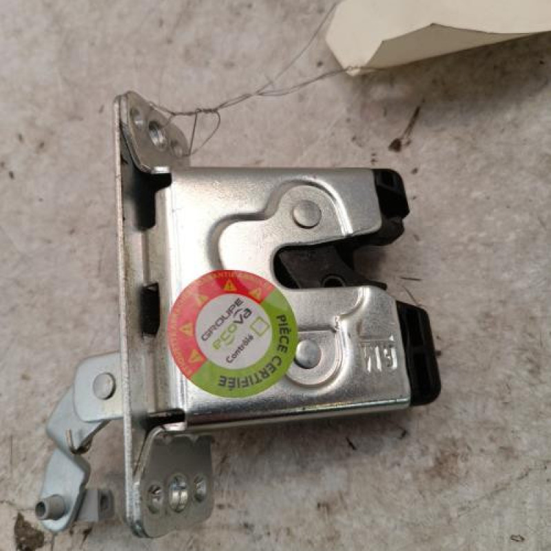 Serrure de hayon OPEL CORSA C Serrure de hayon OPEL CORSA C