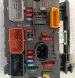 Boitier servitude moteur (BSM) PEUGEOT 307 Photo n°1