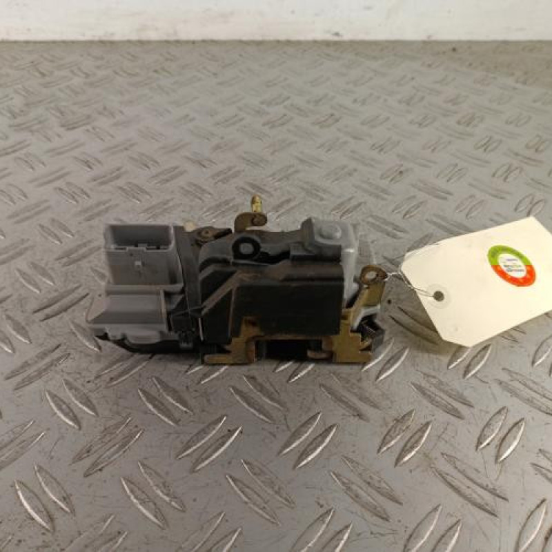 Serrure avant gauche CITROEN XSARA PICASSO