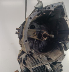 Boite de vitesses RENAULT TRAFIC 1 Photo n°4