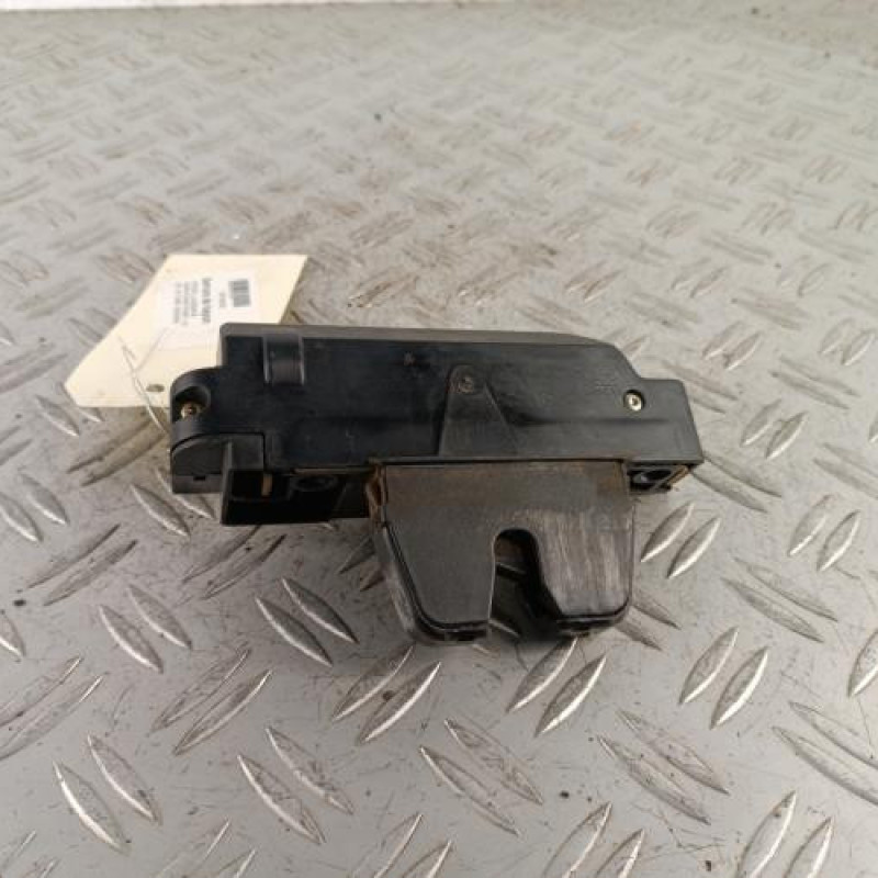 Serrure de hayon CITROEN XSARA PICASSO Serrure de hayon CITROEN XSARA PICASSO