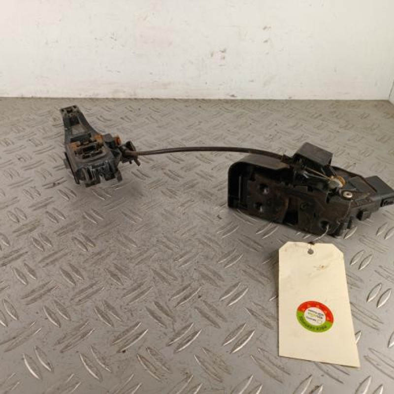 Serrure avant droit FORD FOCUS 2 Serrure avant droit FORD FOCUS 2