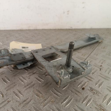 Leve vitre mecanique arriere droit DACIA SANDERO 1 Photo n°1